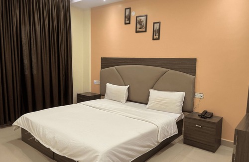 Brahmapur Hotel | HOTEL CITY PALACE