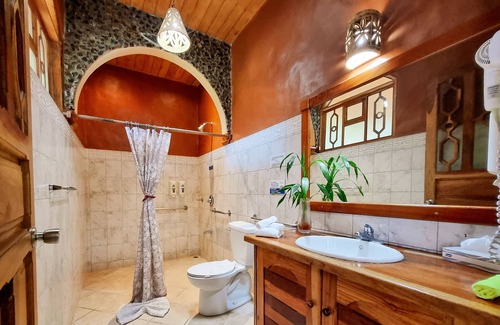 Santa Elena Hotel | Hotel Claro de Luna