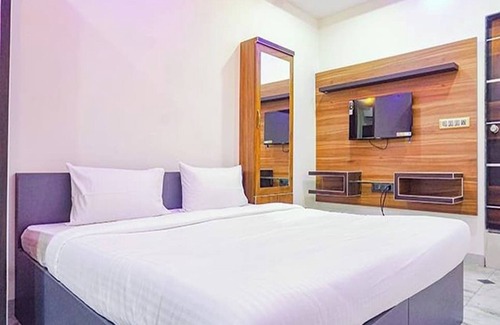 Wagholi Hotel | Hotel Classic Square