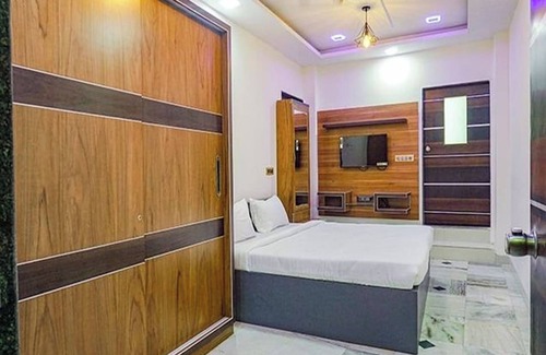 Wagholi Hotel | Hotel Classic Square