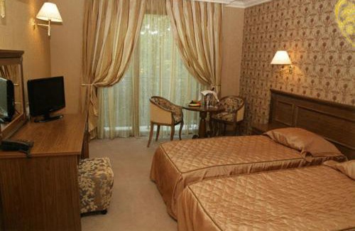 Hisarja Hotel | Hotel Club Central