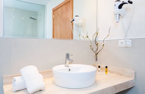 Santa Cruz de Tenerife Hotel | Hotel Colón Rambla