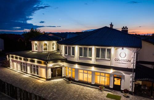 Jaroslaw Hotel | Hotel Coloseum