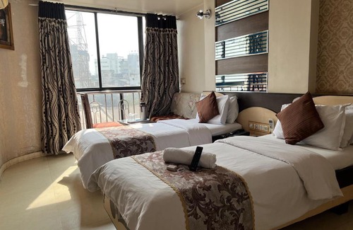 Surat Hotel | Hotel Comfort - Near Railway Station Surat, Gujarat