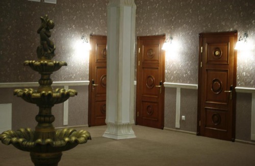 Sviatohirsk Hotel | Hotel Complex Monarkh