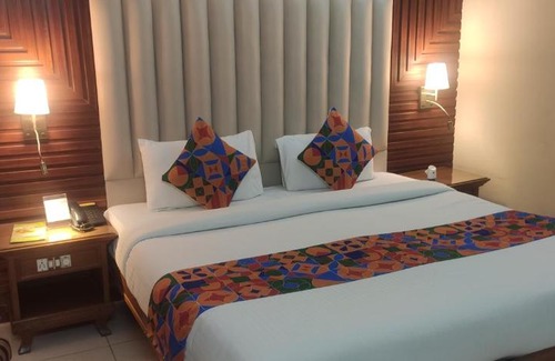 Nehru Place Hotel | HOTEL CONCLAVE EXECUTIVE