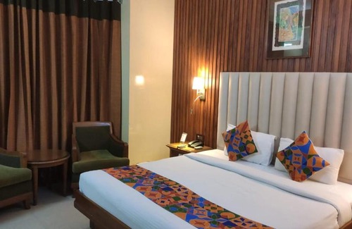 Nehru Place Hotel | HOTEL CONCLAVE EXECUTIVE