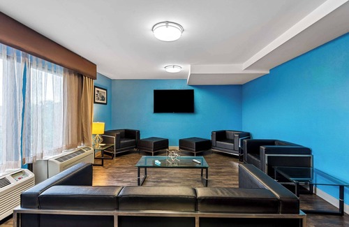 East Syracuse Hotel | Hotel Concord Syracuse, an Ascend Collection Hotel