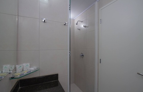 Bigorrilho Hotel | Hotel Confiance Barigui