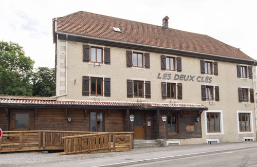 Bussang House | Hotel converted into a group B&B with 20 rooms and 18 bathrooms