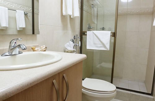 El Cangrejo Hotel | Hotel Coral Suites