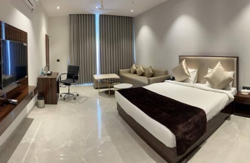 Kotdwara Hotel | Hotel Corbett Paradise Kotdwar