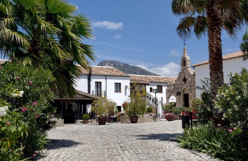 Montecorto Hotel | Hotel Cortijo Salinas