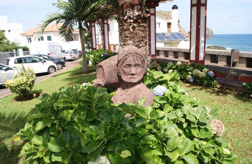 Porto da Cruz Hotel | Hotel Costa Linda