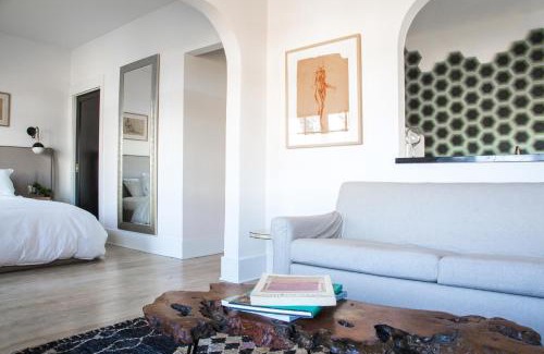 East Hollywood Hotel | Hotel Covell