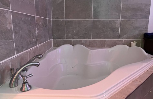 Cowansville Hotel | Hotel Cowansville