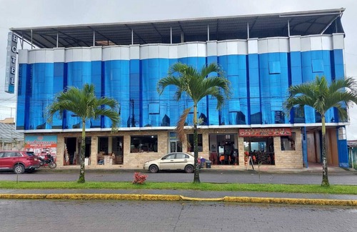 Pedro Vicente Maldonado Hotel | Hotel Cristal Azul