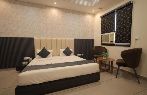 Taj Ganj Hotel | HOTEL CRESTA INN ,Agra