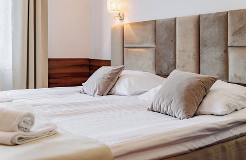 Dabrowa Tarnowska Hotel | Hotel Cristal Park