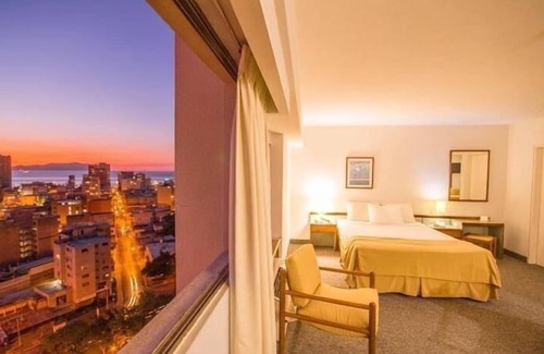 Puerto La Cruz Hotel | Hotel Cristina Suites