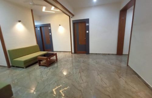 Palanpur Hotel | Hotel crossview