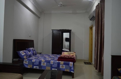 Muzaffarabad Hotel | Hotel Crown City Muzaffarabad