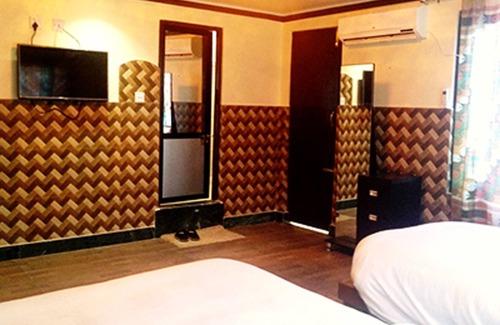 Tansen Hotel | Hotel Crown