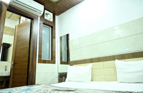 Ghaziabad Hotel | Hotel Crystal