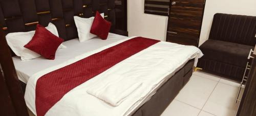 Ludhiana Hotel | Hotel Crystal