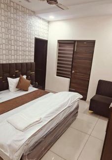 Ludhiana Hotel | Hotel Crystal