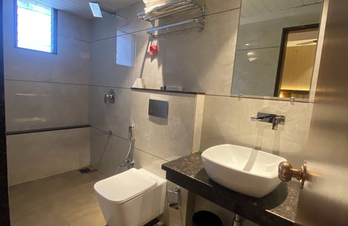 Vashi Hotel | Hotel Czar Inn