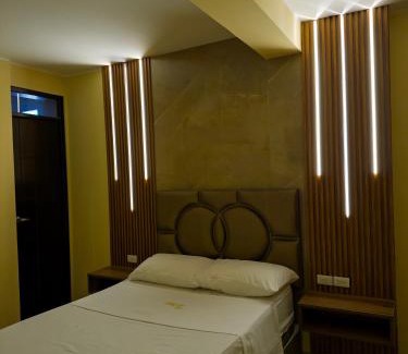 Paita Hotel | Hotel D'Angeles