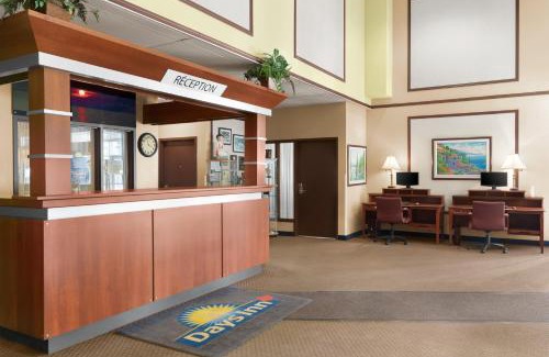 Blainville Hotel | Hotel Days Inn Blainville & Centre de Conférence