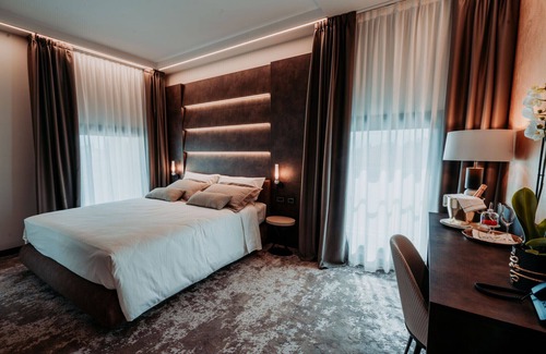Moglia Hotel | HOTEL DE AMICIS