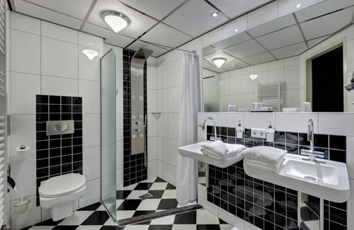 Municipality of Delfzijl Hotel | Hotel De Boegschroef