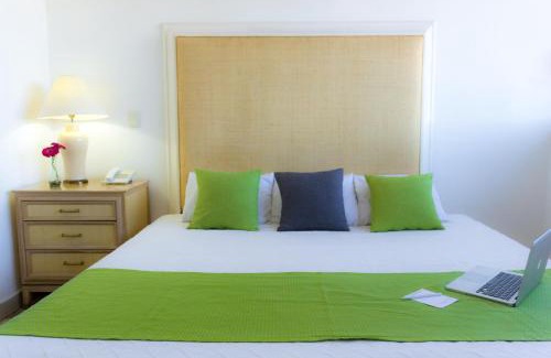 Lazaro Cardenas Hotel | Hotel de Casa Blanca