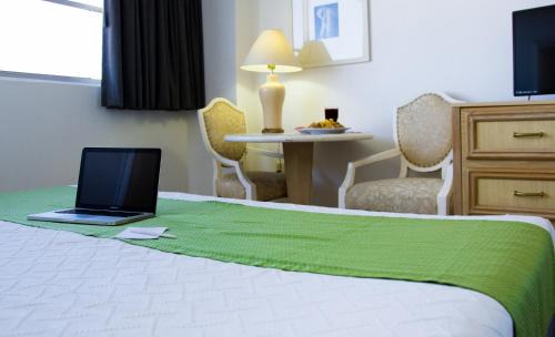 Lazaro Cardenas Hotel | Hotel de Casa Blanca