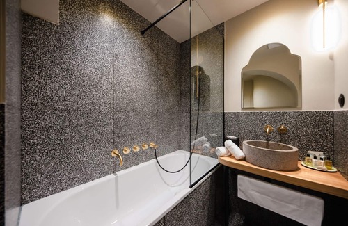La Presqu'ile Hotel | Hotel de l'Abbaye