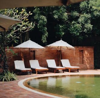 Prakhon Chai Hotel | Hotel de l'amour SHA PLUS