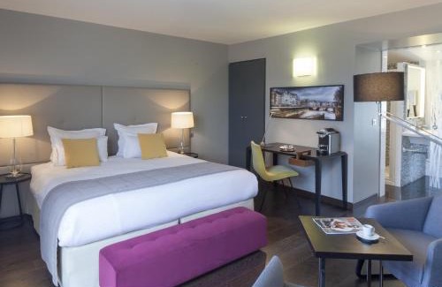 Saint-Thomas-d'Aquin Hotel | Hotel de L'Universite