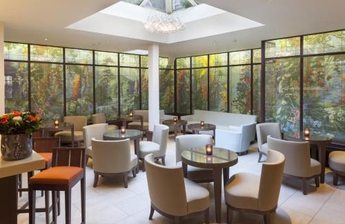 Saint-Thomas-d'Aquin Hotel | Hotel de L'Universite