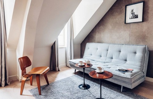 Saint-Thomas-d'Aquin Hotel | Hotel de Lille