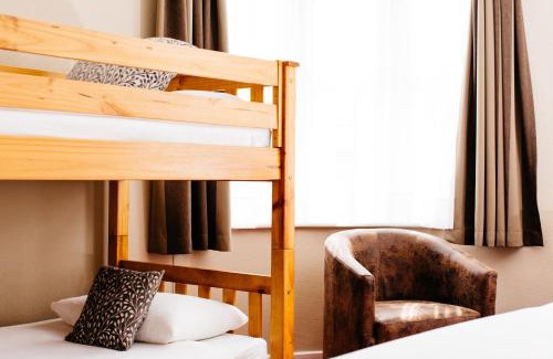 St. Saviour Hotel | Hotel De Normandie