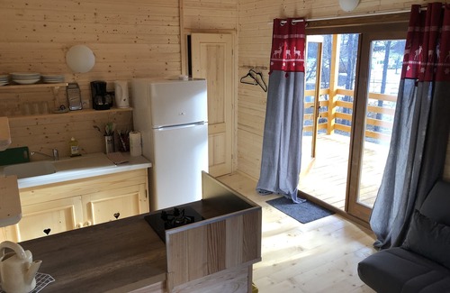 Chateauroux-les-Alpes RV Rental | Hotel de plein air les Cariamas