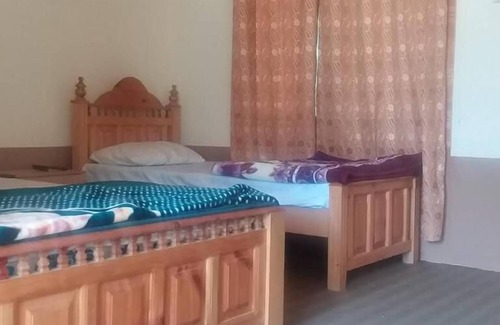 Azad Kashmir Hotel | Hotel De Rose Wood Batakundi