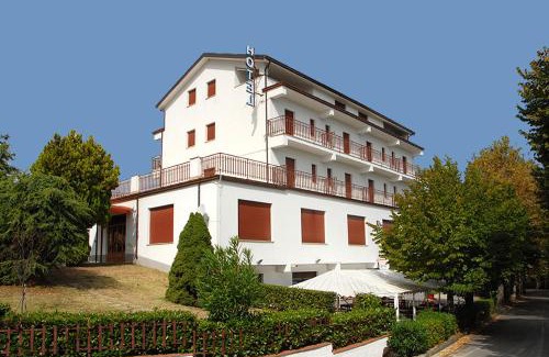 Montedinove Hotel | Hotel Del Duca