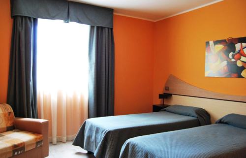 Pastorano Hotel | Hotel Del Sole