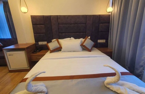 Sibsagar Apartment | HOTEL DEO VOLENTE