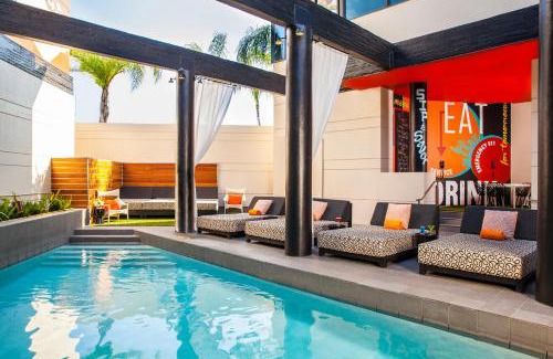 The Galleria Hotel | Hotel Derek Houston Galleria