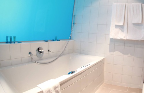 Neuchatel Hotel | Hotel des Arts